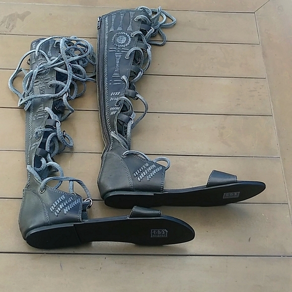 NEW Free People Gladiator Sandals, reasonable offers are welcome - Picture 14 of 14